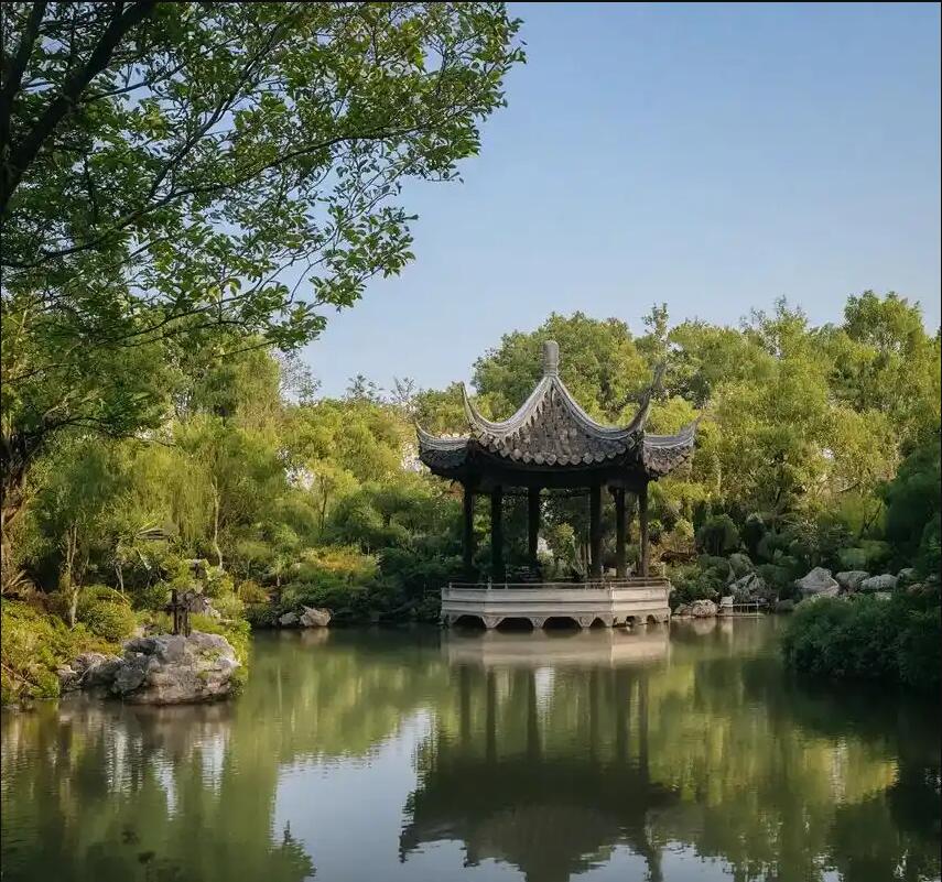 泉州鲤城雪萍土建有限公司